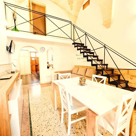 Casa Dante Deliziosa Casa A Due Passi Dal Centro Villa Lecce Exterior photo